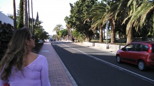 auf dem Weg zum Strand